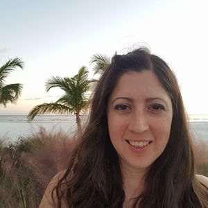 Meet your Posher, Nicole